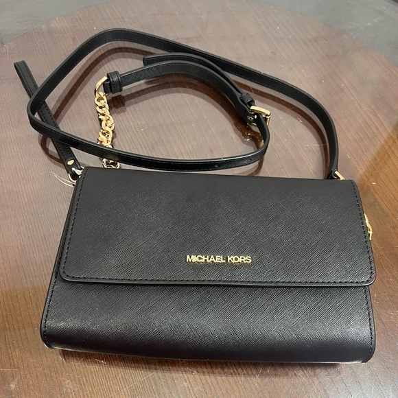 MICHAEL KORS Saffiano Leather 3-in-1 Crossbody. Jet Set Travel bag NWT - Picture 1 of 15